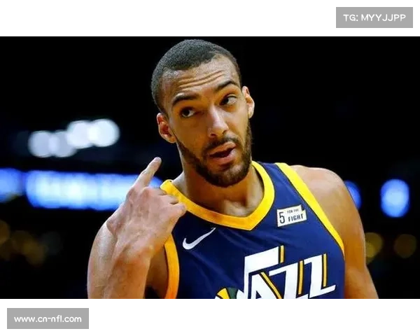 雄鹿球星蝉联最佳防守球员 戈贝尔紧随其后获第二